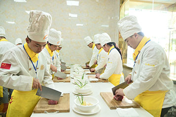 ʵ��Ϊ��������Ϊ��