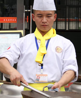 ���������ǿ�������¶�����ʦ���ѧУѧ��ʦ