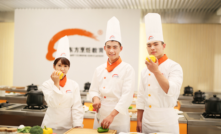 哪里可以学厨师?重庆学厨师哪里好?