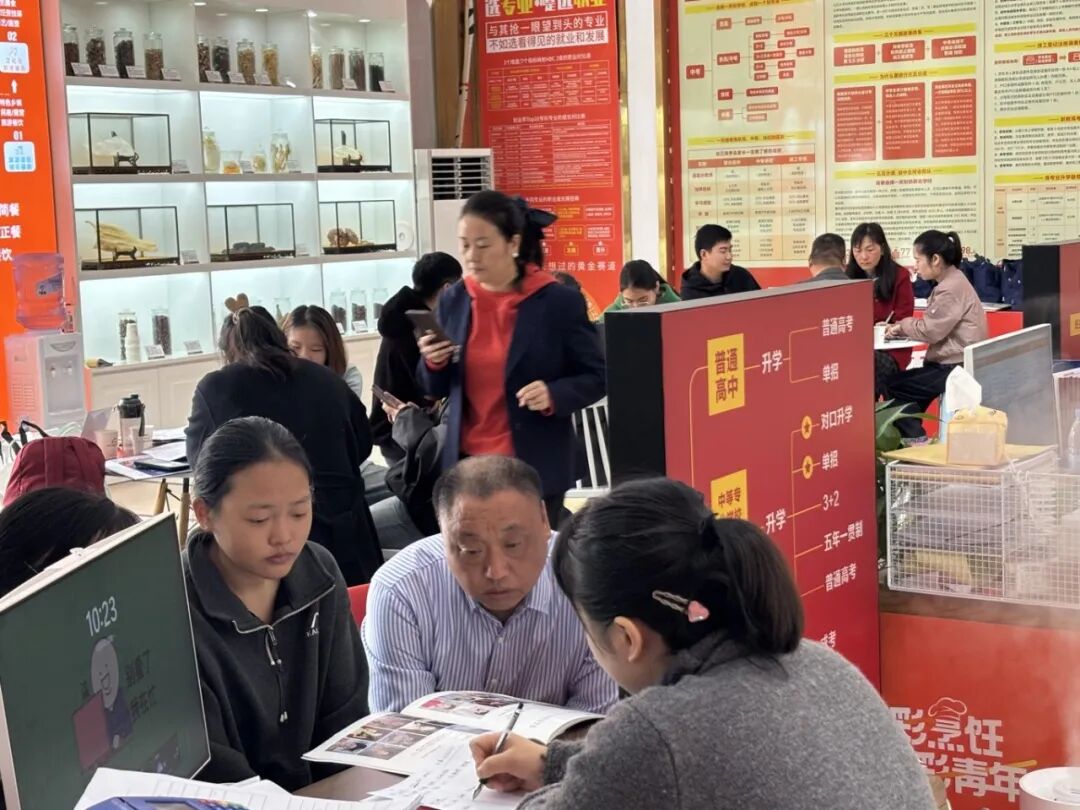 �����¶����������������𱬣�����